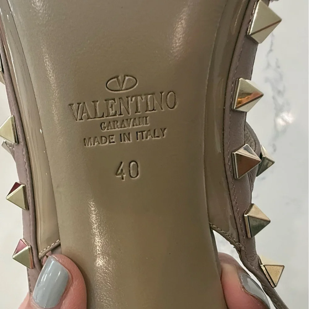 Valentino Garavino Rockstud Nude sling back 100m Heels EU 40